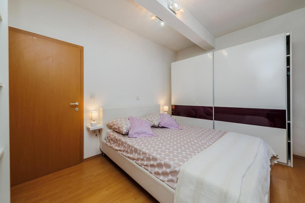 Apartman Marija Kaštela Exterior foto